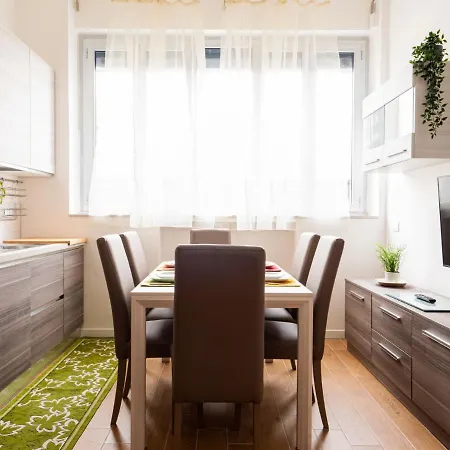 The Rent - One Bedroom Close Crescenzago Subway * Milán