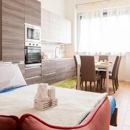 The Rent - One Bedroom Close Crescenzago Subway *