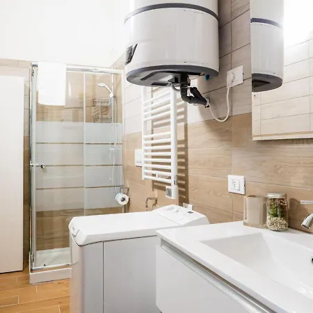 The Rent - One Bedroom Close Crescenzago Subway Apartamento Milán
